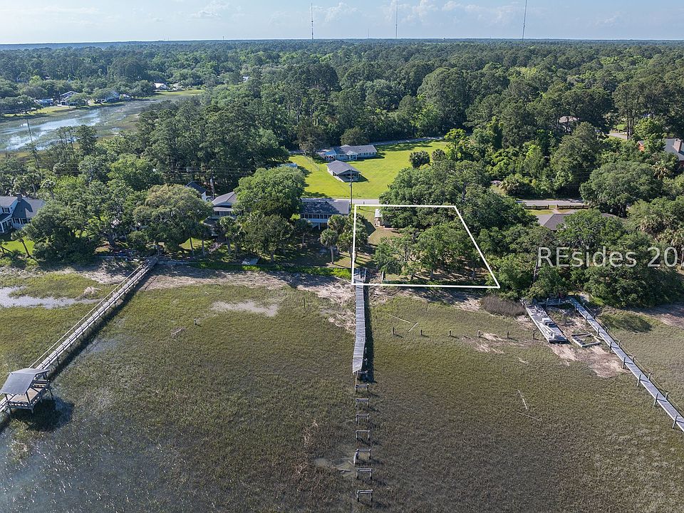 1st image of 17 Ulmer Dr