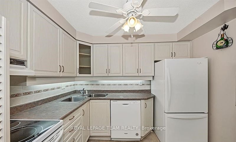 Ottawa Apartment for rent - 2 Bedrooms — photo 12