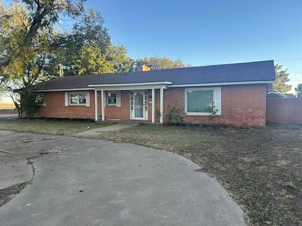 806 E Garfield Ave, Morton, TX 79346