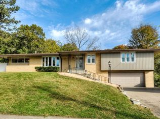 949 Cummins Pkwy, Des Moines, IA 50312