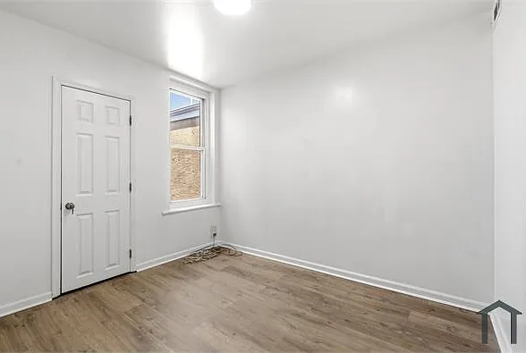 4035 Green St #3 — Photo 6