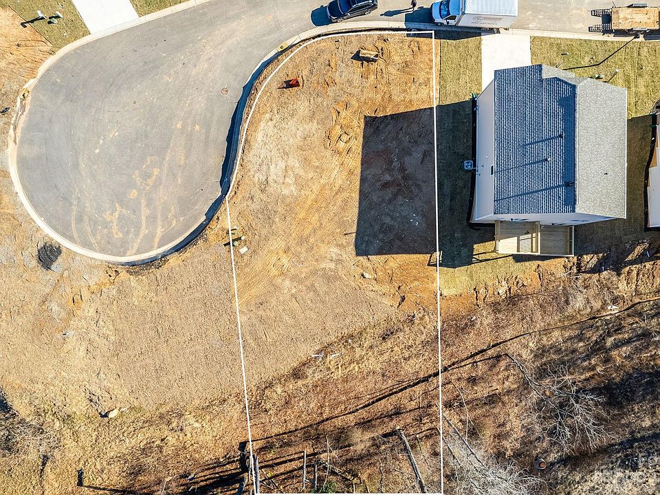 1st image of 920 Newport Ct #20