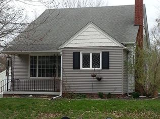 230 S Saint Marie St, Blue Mound, IL