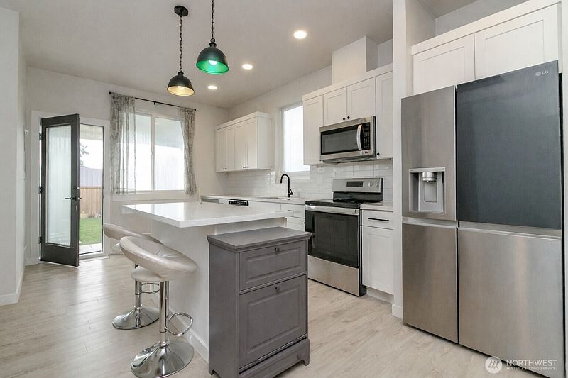 4th image of 6642 S Alder Street