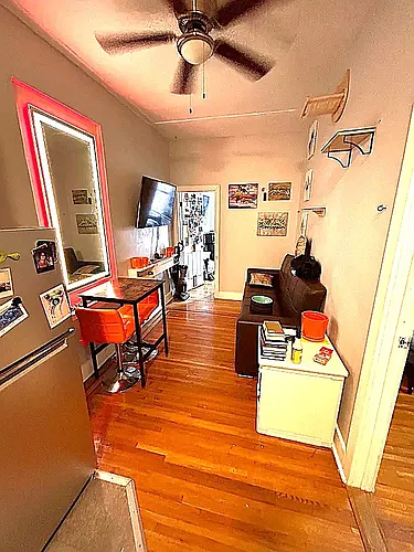 302 E 3rd St #4D Photo 1