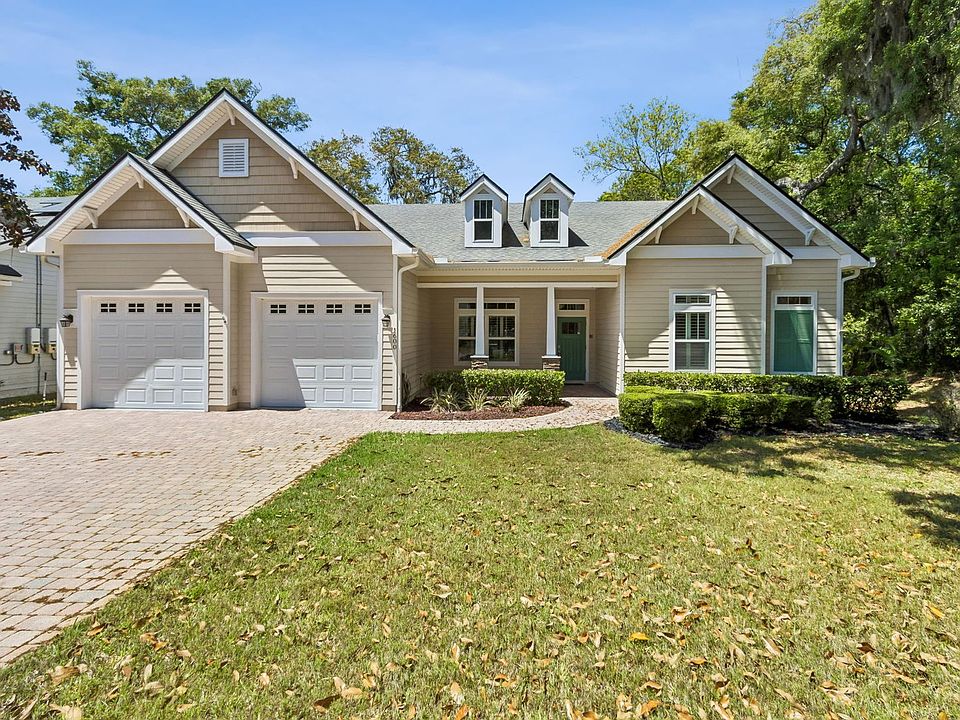 1st image of 1600 Highland Dunes Way