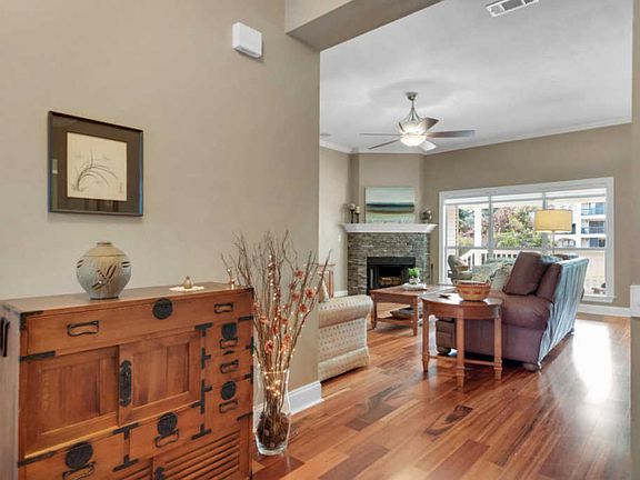 3rd image of 4310 Hidden Lakes Dr