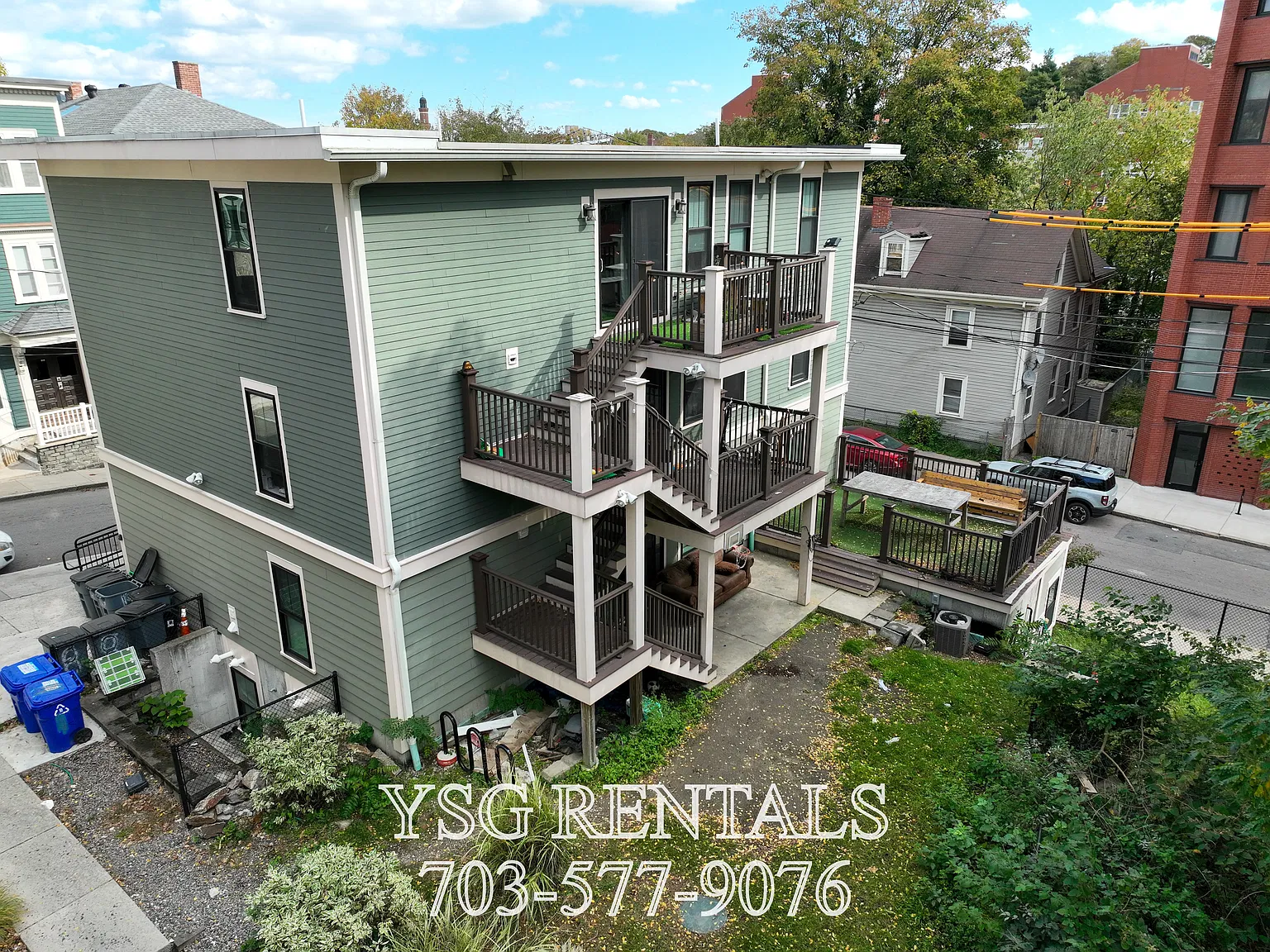 4 bed, 1400 sqft, $8,599 — Photo 4