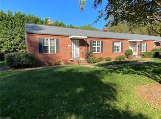 2620 D Greenbrier Rd, Winston Salem, NC 27104