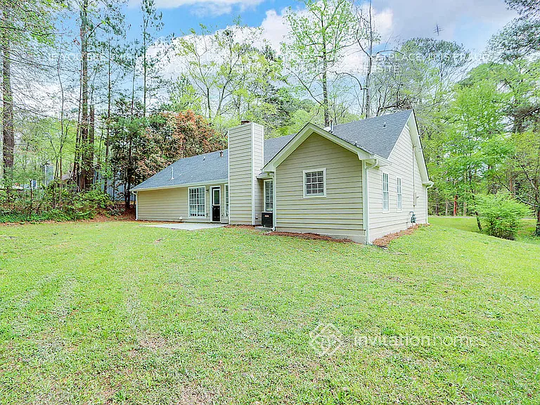4469 White City Rd — Photo 22