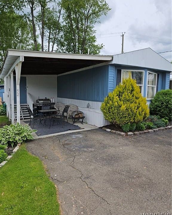 3 bedroom and 2 full Baths