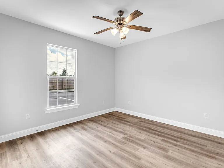 12088 Lamey Bridge Rd #3 — Photo 18