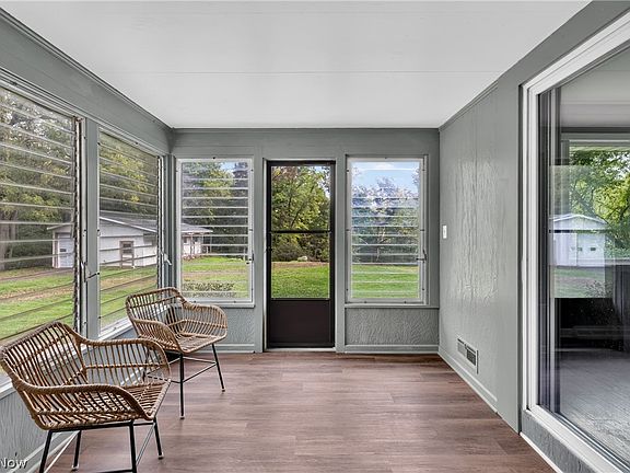 4th image of 7805 Spring Lake Ln