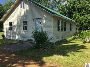 5713 Woodville Rd, Kevil, KY 42053