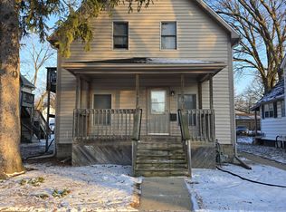 522 S 1st St, Dekalb, IL 60115