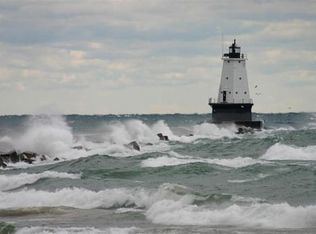 1110 N Sherman St, Ludington, MI 49431