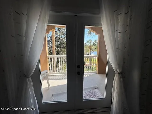 3 bed, 2.0 bath, 1359 sqft, $2,250 — Photo 2