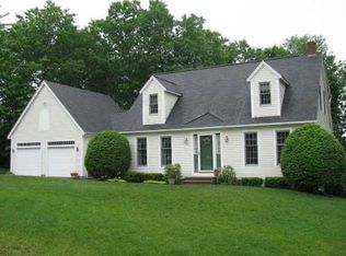 4 Tammy Ln, Windham, ME 04062