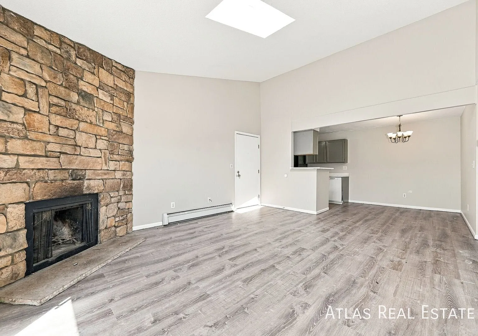 10150 E Virginia Ave — Photo 2