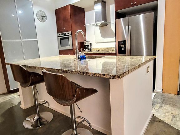 Kitchen Island with Seating