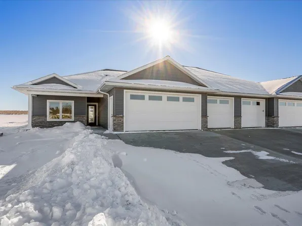 218 Harvest Ln, Shell Rock, IA 50670