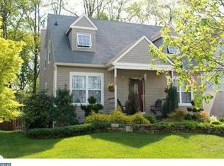 7745 Hesson Ln, Pennsauken, NJ 08109