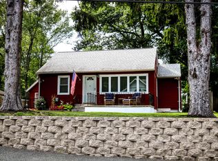 7 Vail Rd, Landing, NJ 07850