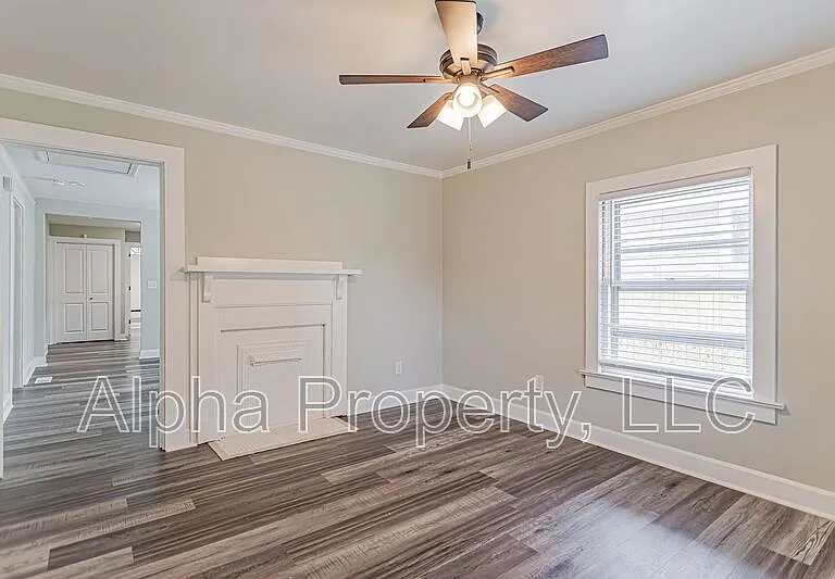 9 Highlawn Ave — Photo 2