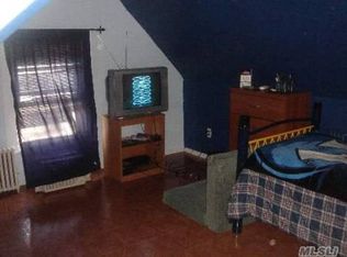 11122 39th Ave, Corona, NY 11368