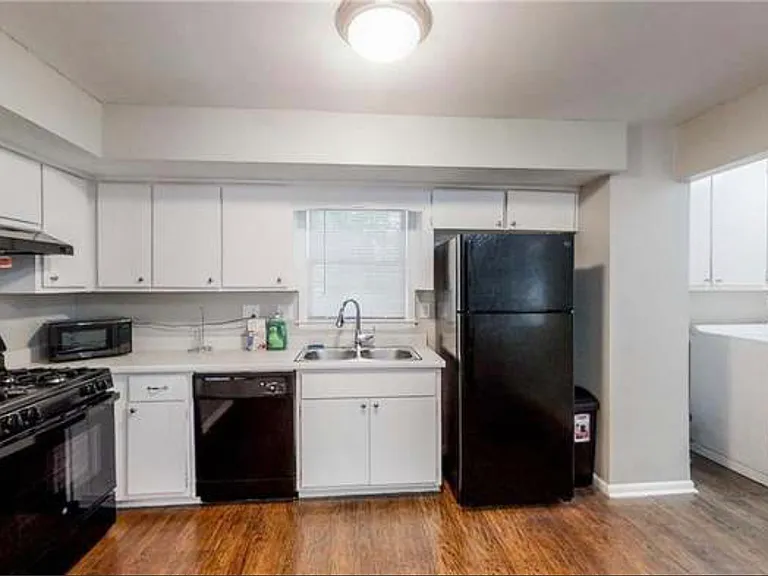 2307 Troy Cove Rd #7 — Photo 3