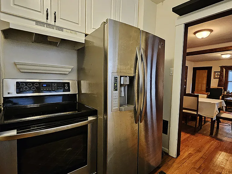 1208 Emmons Ave — Photo 12