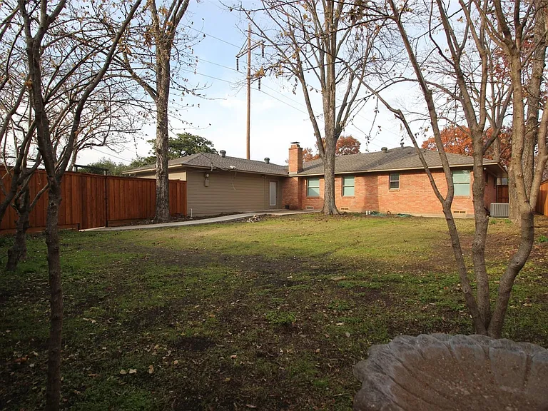 717 Greenleaf Dr — Photo 24