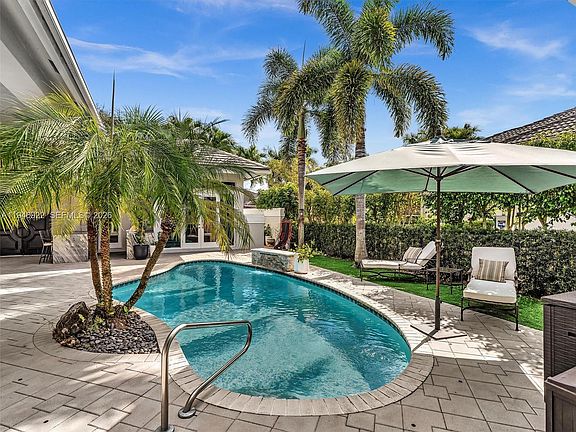 4th image of 6485 NW 32nd Way