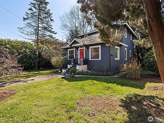 3rd image of 749 N 76th St
