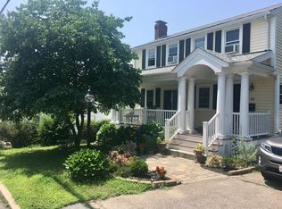 50 Hobart St, Braintree, MA 02184