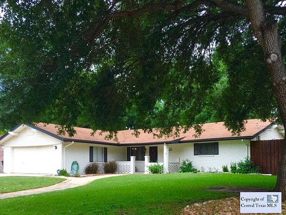 2nd image of 606 Creek Dr