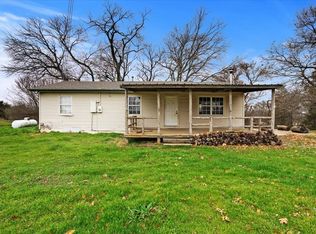 2281 Carpenters Bluff Rd, Denison, TX 75021