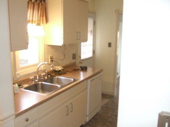 2nd image of 13808 Elsetta Ave