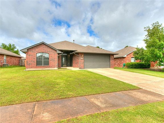 2nd image of 2309 Augusta Dr