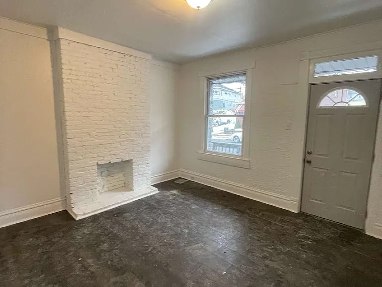 126-136 S Spring Ave #128 — Photo 5