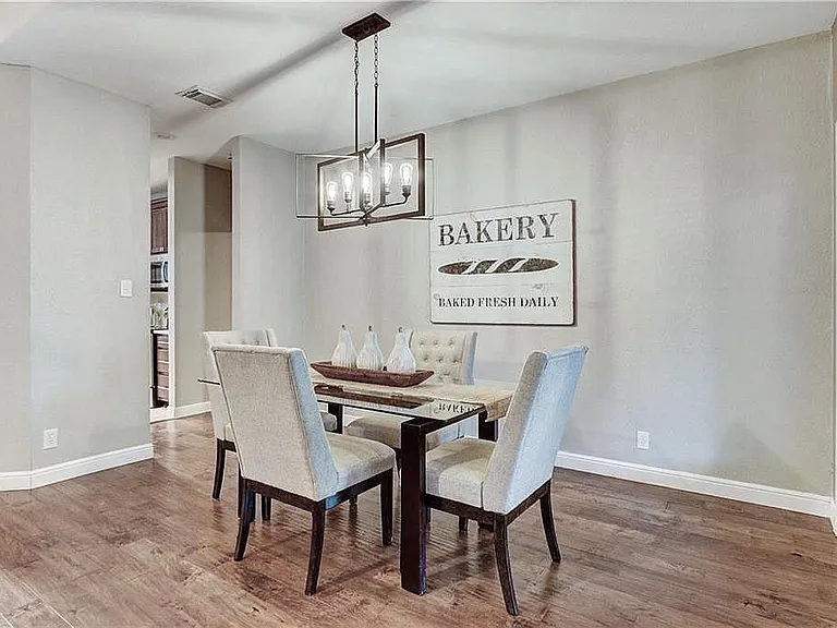 8914 Bridgewood Trl — Photo 17
