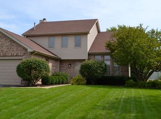 696 Stonebridge Dr, Bolingbrook, IL 60490