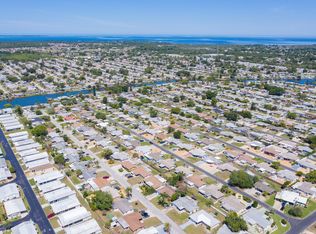 3830 Redwood Dr, Holiday, FL 34691