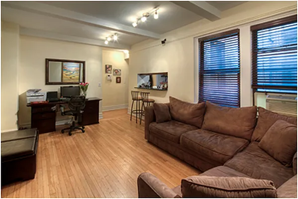 Rented by Rachel Realty | media 7