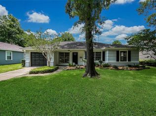 2210 Saxon Dr, Houston, TX 77018