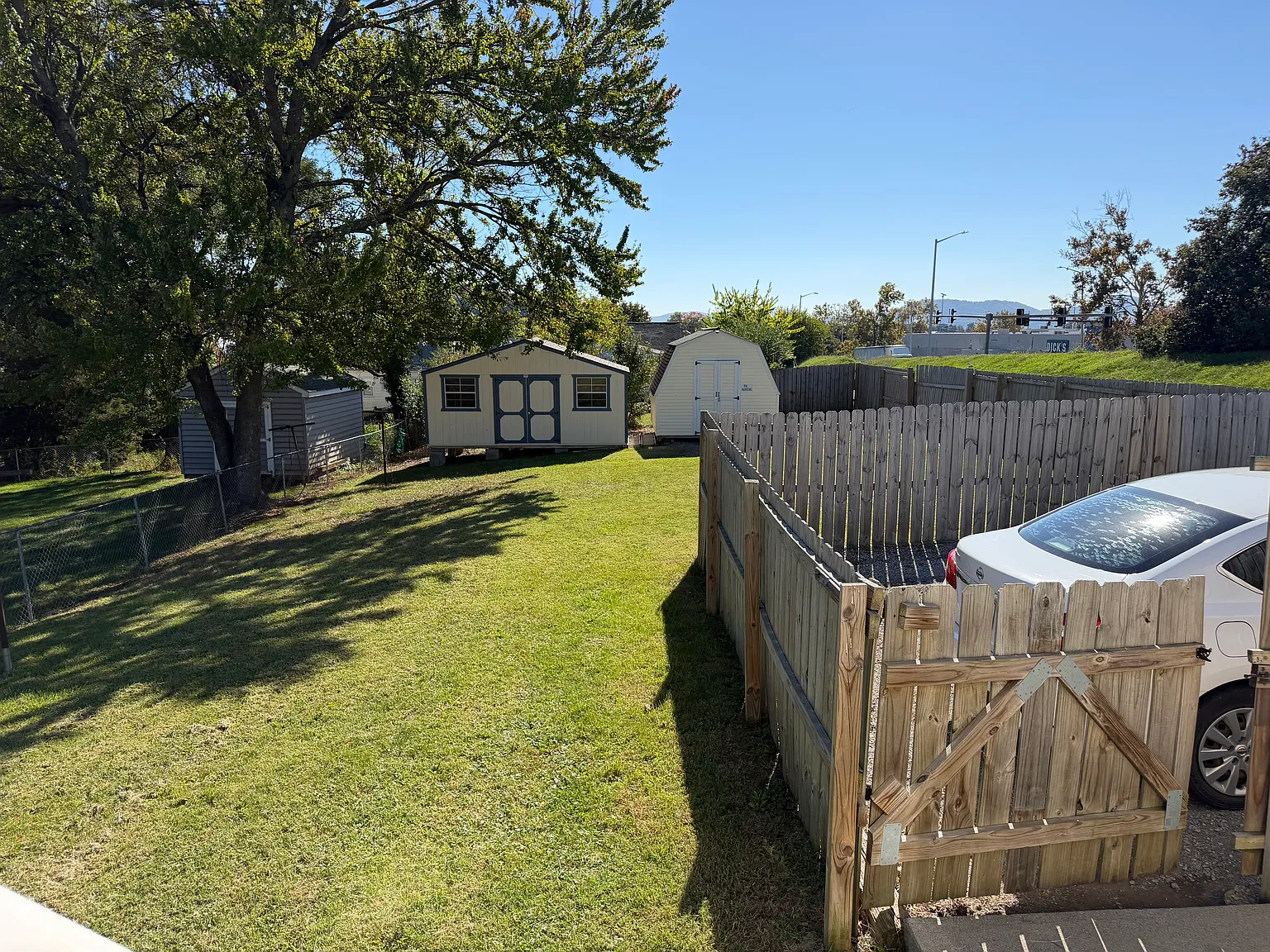 2 bed, 846 sqft, $1,700 — Photo 2
