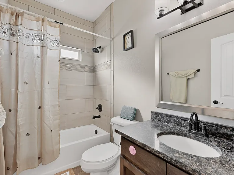 14717 Charles Foster Ave — Photo 36