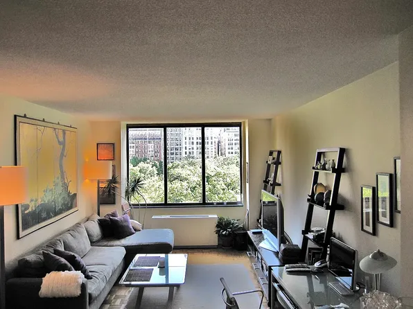 5 E 22nd St, New York, NY