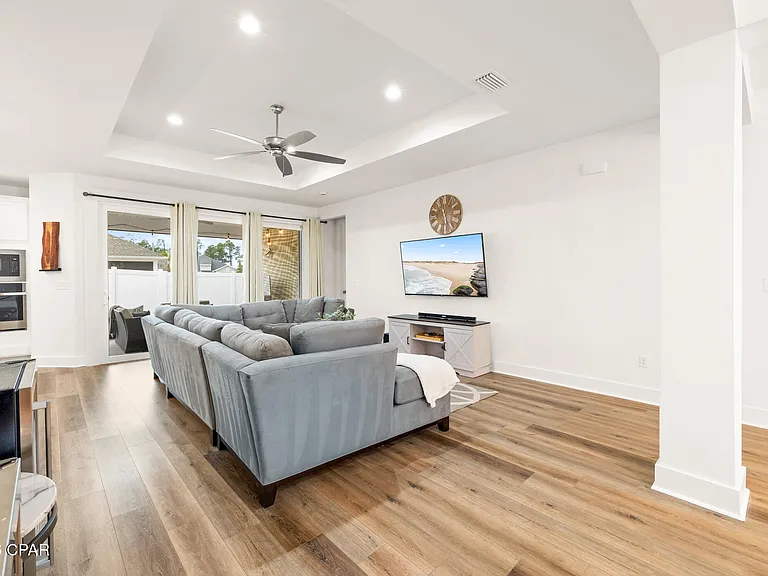 455 Foxtail Way — Photo 5