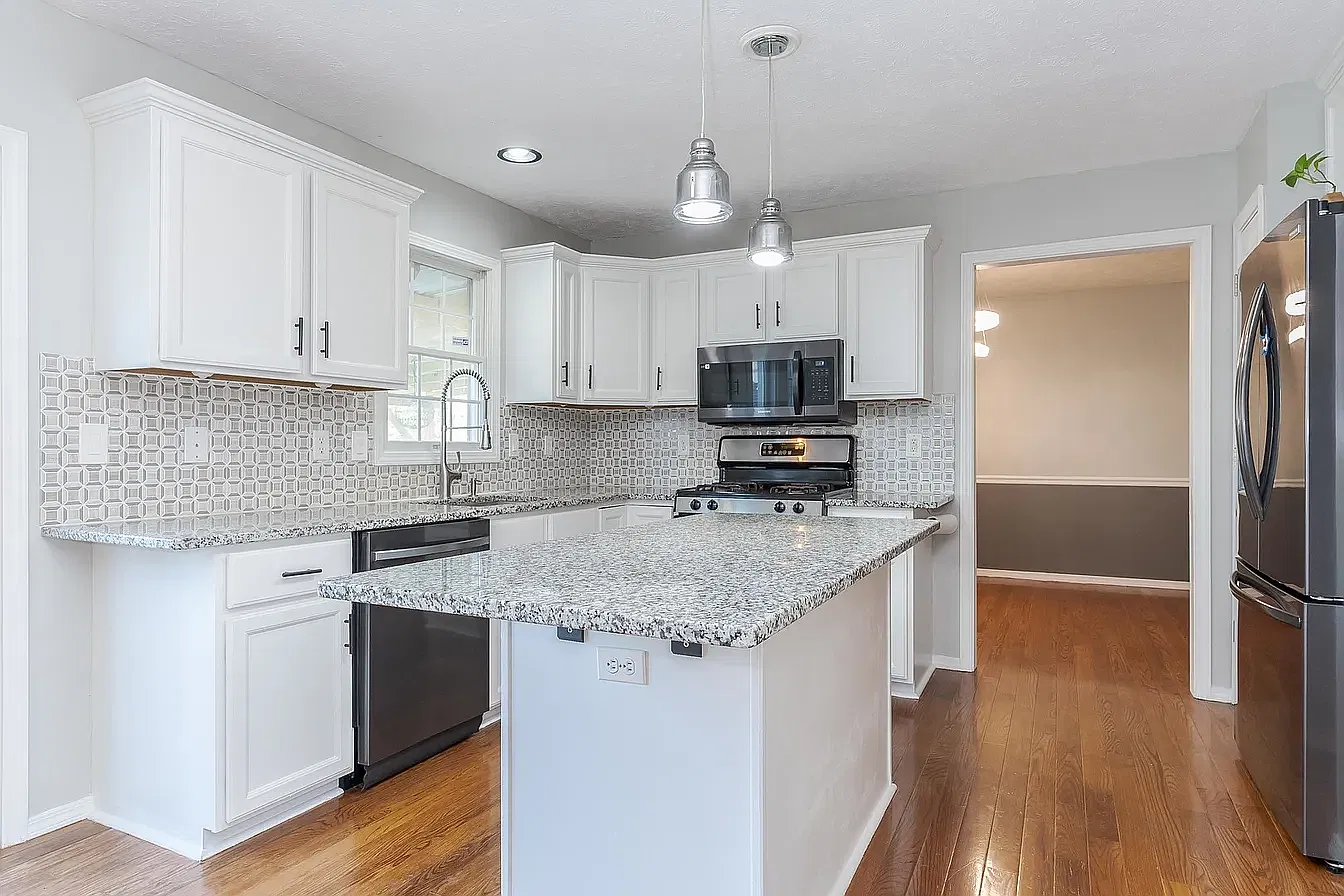 4 bed, 2785 sqft, $2,799 — Photo 4